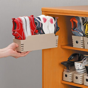 子供の靴を収納するのに便利でオススメ 子供靴用収納グッズ3選 New 収納教える コム