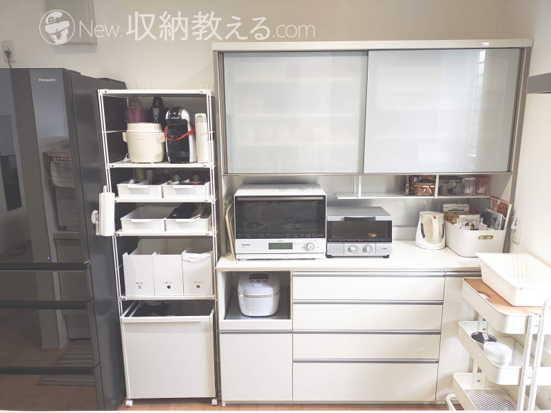 収納マン宅の食器棚と家電収納＋分別ゴミ箱
