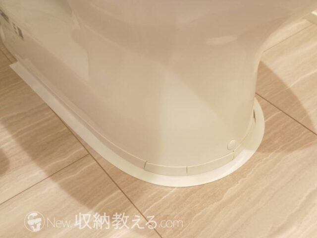 トイレの便器と床のすき間を埋める、グリーンオーナメント・防水テープ@ダイソーまたはセリア