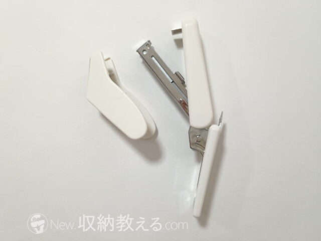 コクヨ・ 壁につけるマグネット専用ホッチキスのアタッチメントは取り外し可能