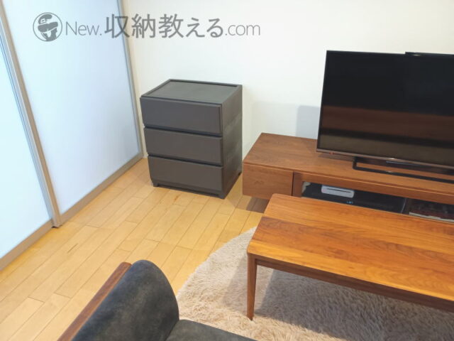 JEJアステージ・壁付デコニー シーヴォ ワイド3段をリビングに置いてみた