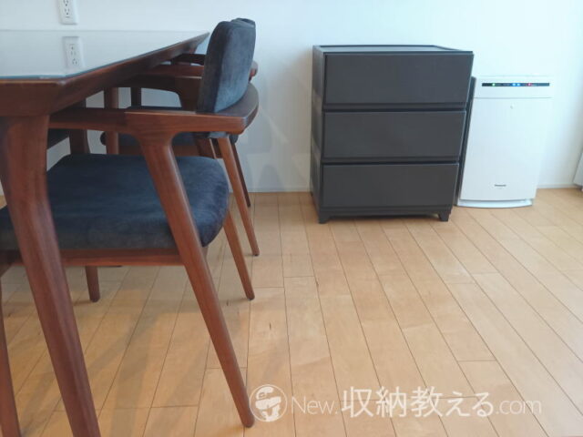 JEJアステージ・壁付デコニー シーヴォ ワイド3段をダイニングに置いてみた