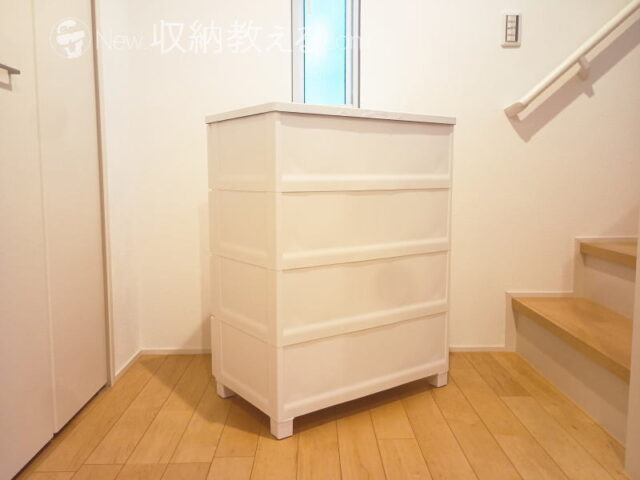 天馬/フィッツチェストFCH6504W 脚取り付け後 背面と側面