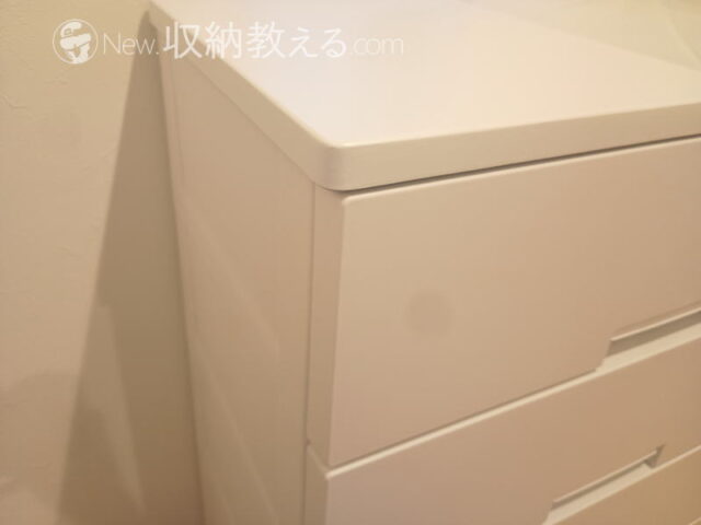 天馬/フィッツチェストは塗装したMDF合板のような質感